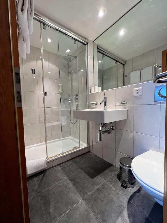 Hotel Cresta Sedrun Esterno foto